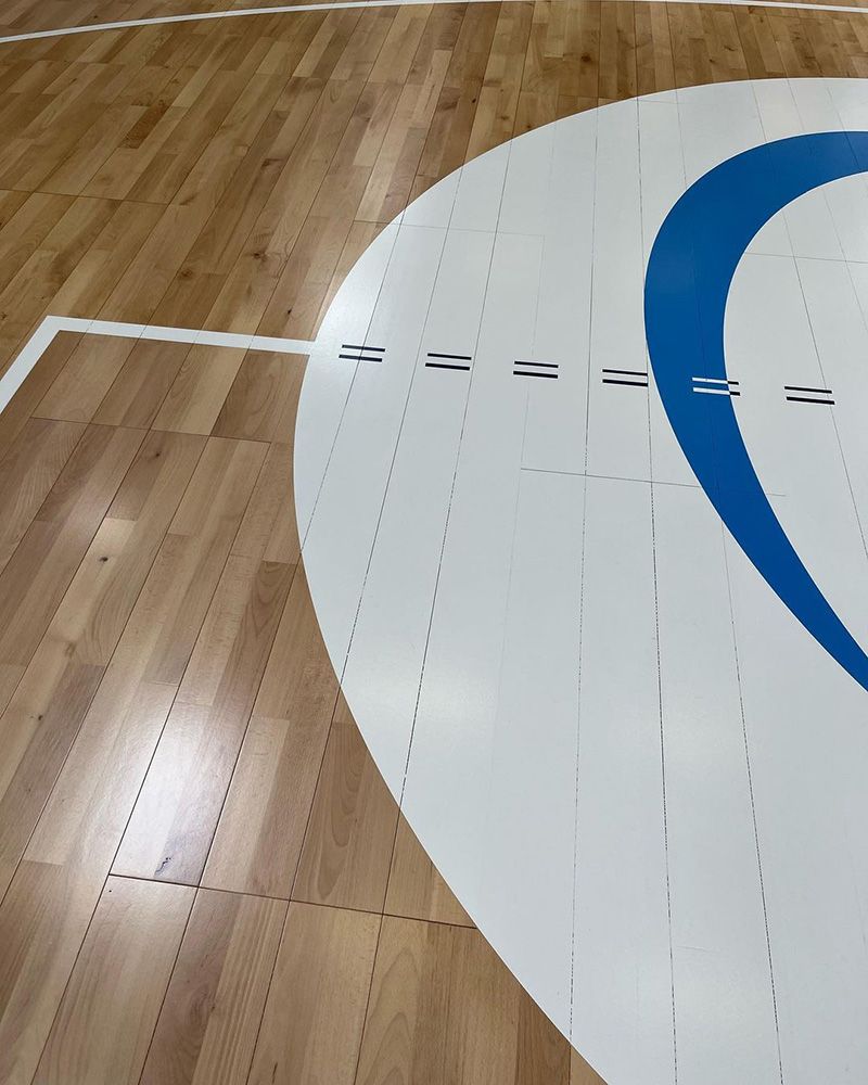 Lakering af sportsgulve – Professionel behandling til optimal slidstyrke og udseende
